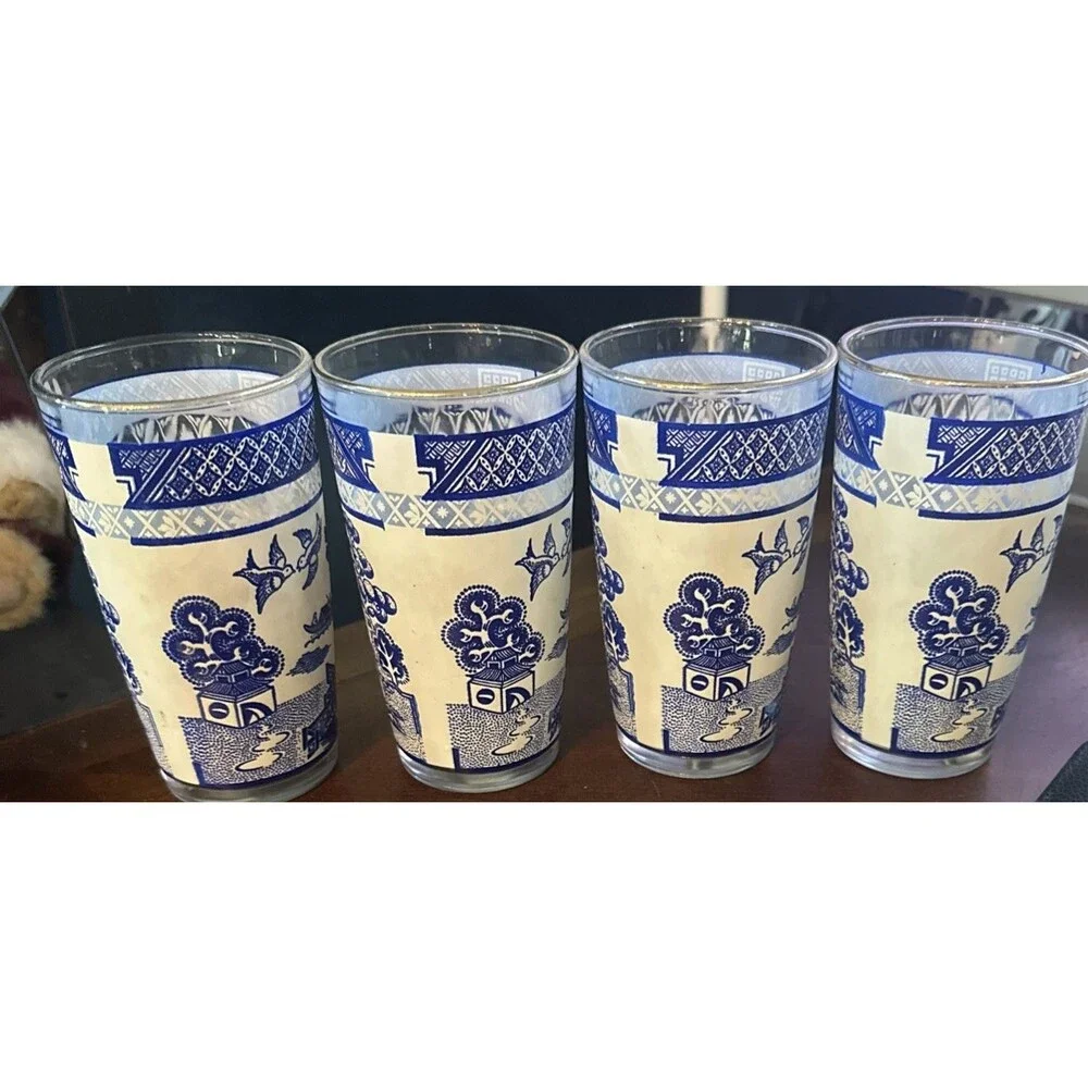 VTG ASIAN Blue Willow DRINKING TUMBLER GLASSES Set 4 Blue & White Birds Pagodas
